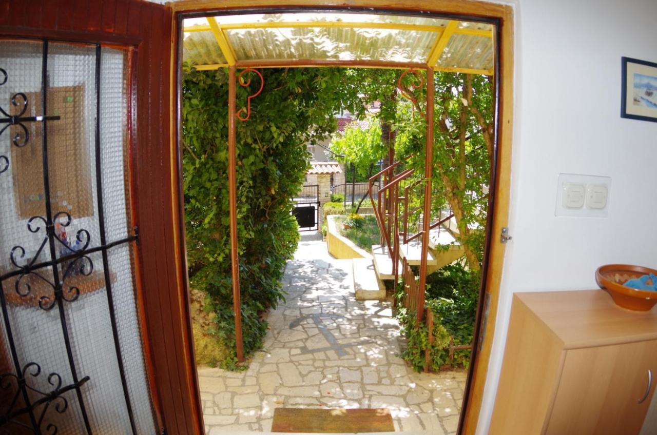 Holiday Apartments Ruzica, Pjescana Uvala Ngoại thất bức ảnh