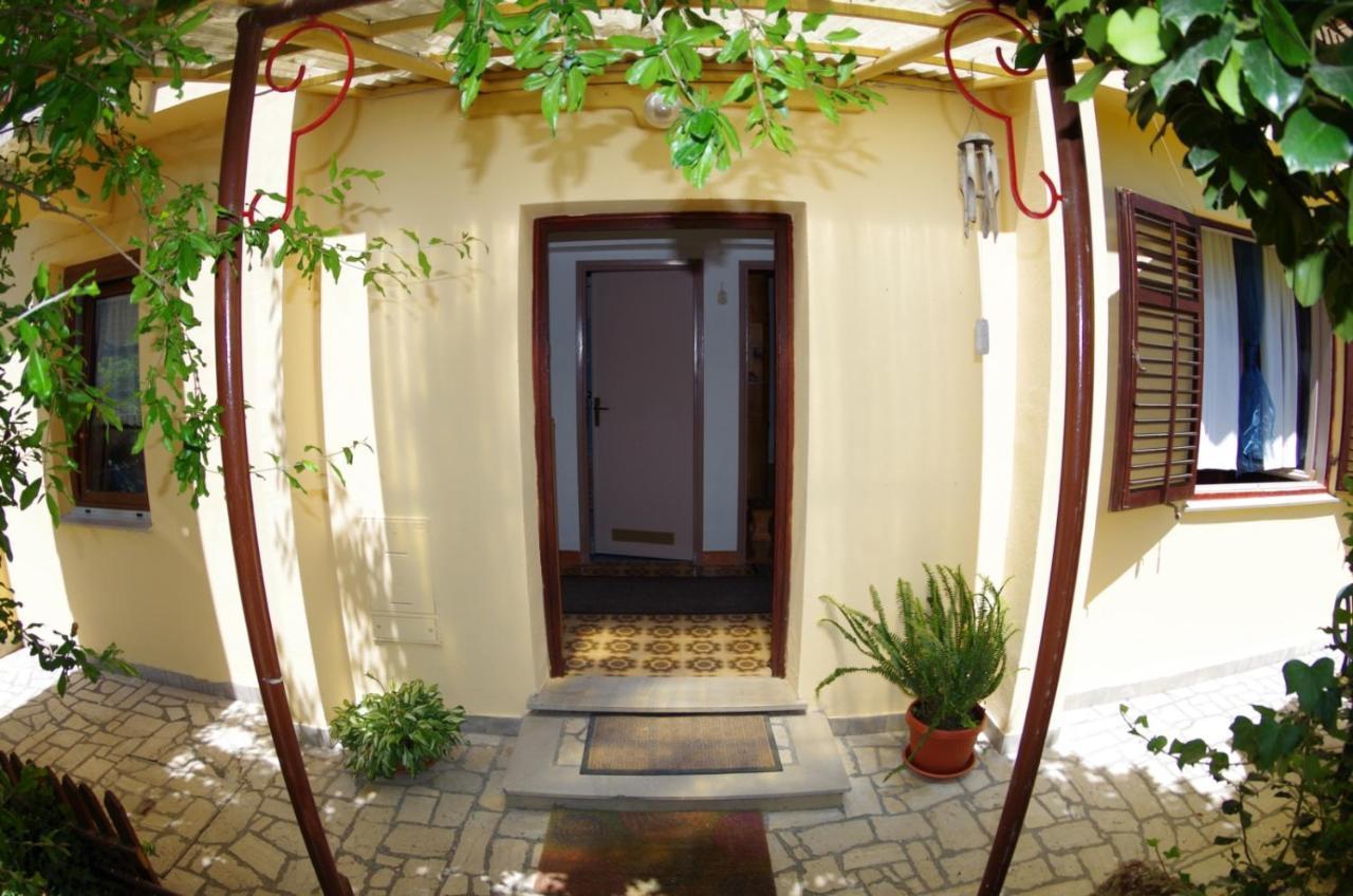 Holiday Apartments Ruzica, Pjescana Uvala Ngoại thất bức ảnh