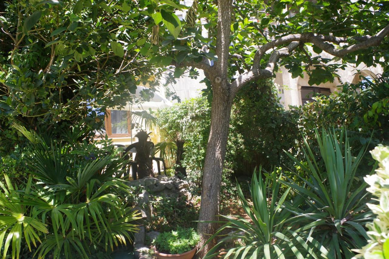 Holiday Apartments Ruzica, Pjescana Uvala Ngoại thất bức ảnh